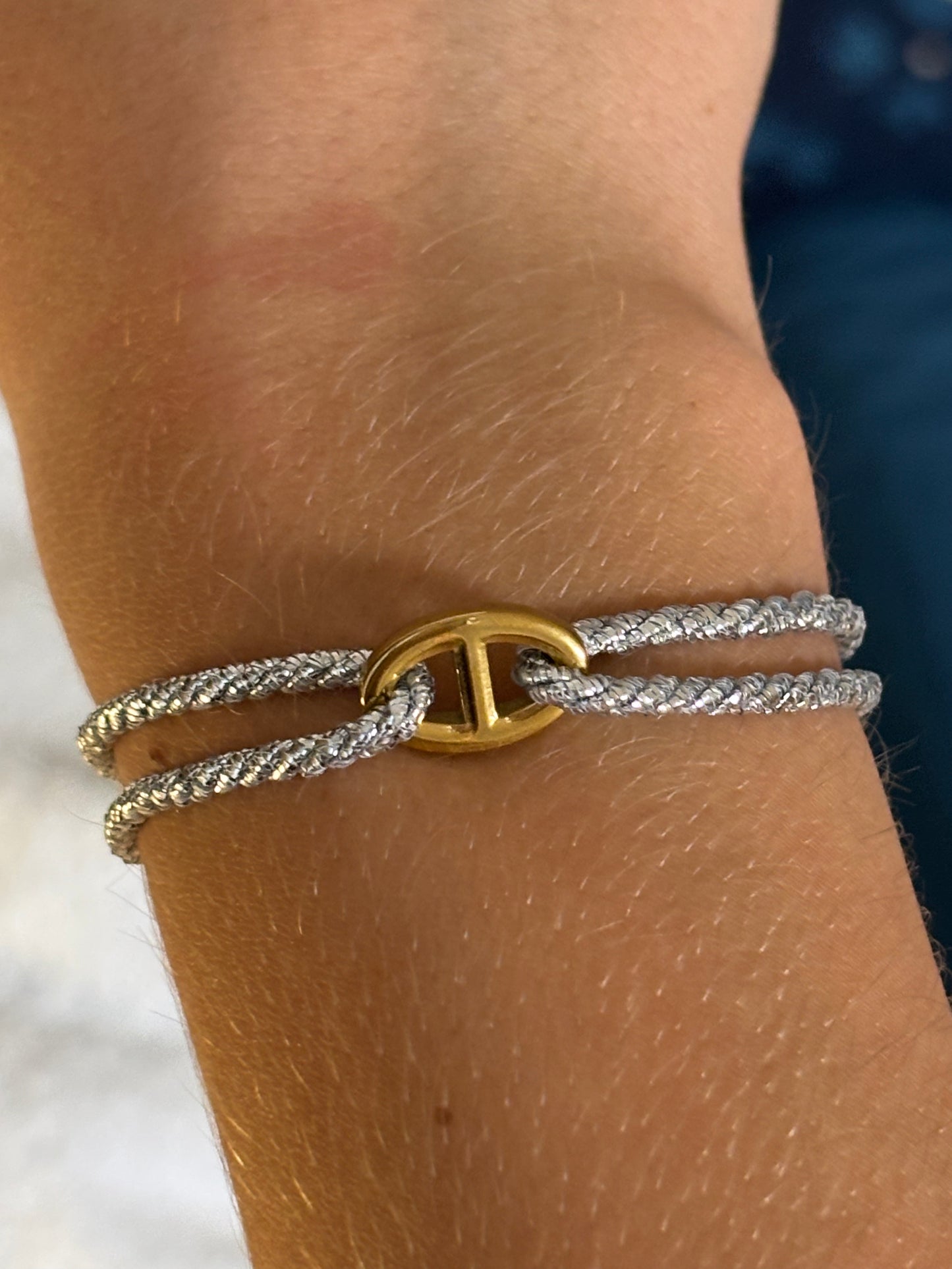 Bracelet cordon à paillettes